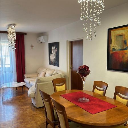 Pantos Apartment Porec Exterior photo